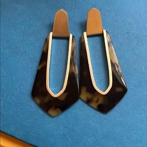 Kendra Scott earrings